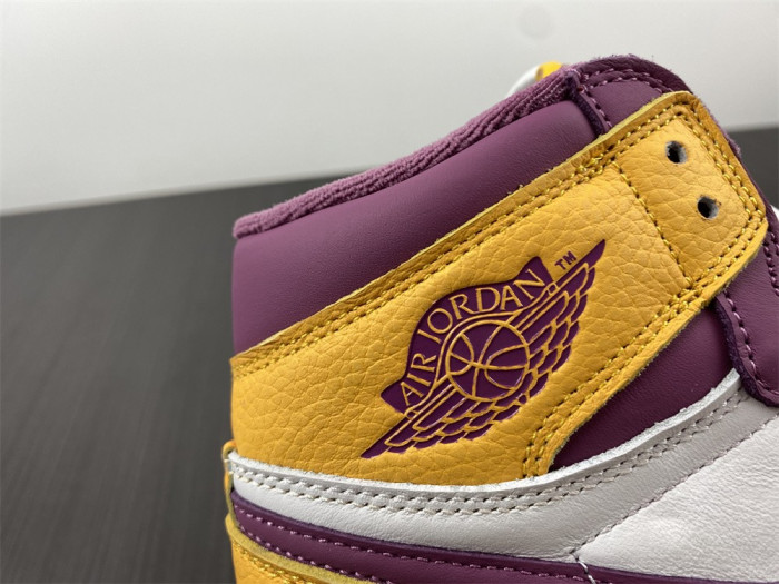 Air Jordan 1 High OG “Brotherhood” 555088-706
