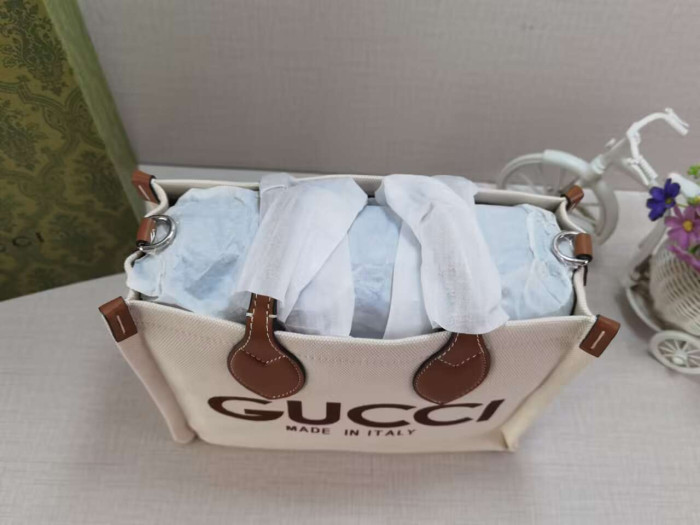 G*u*i bag