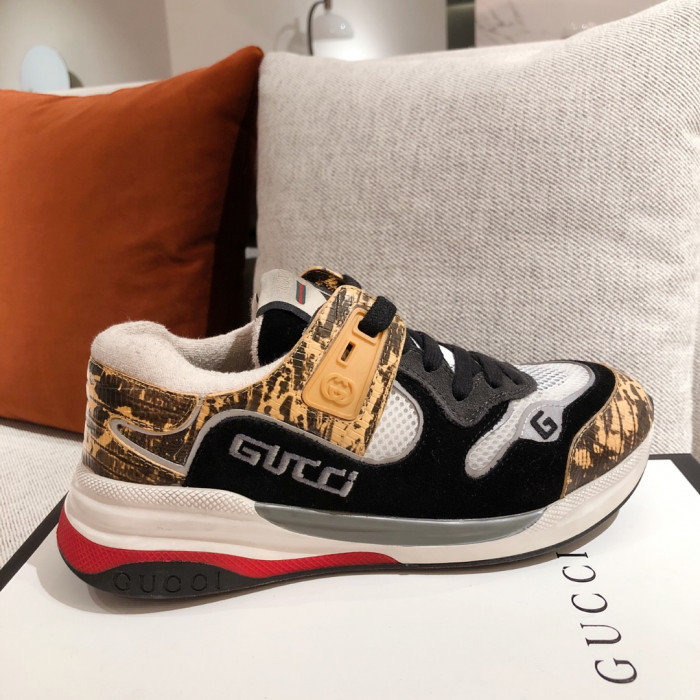 G*u*i mid sneaker